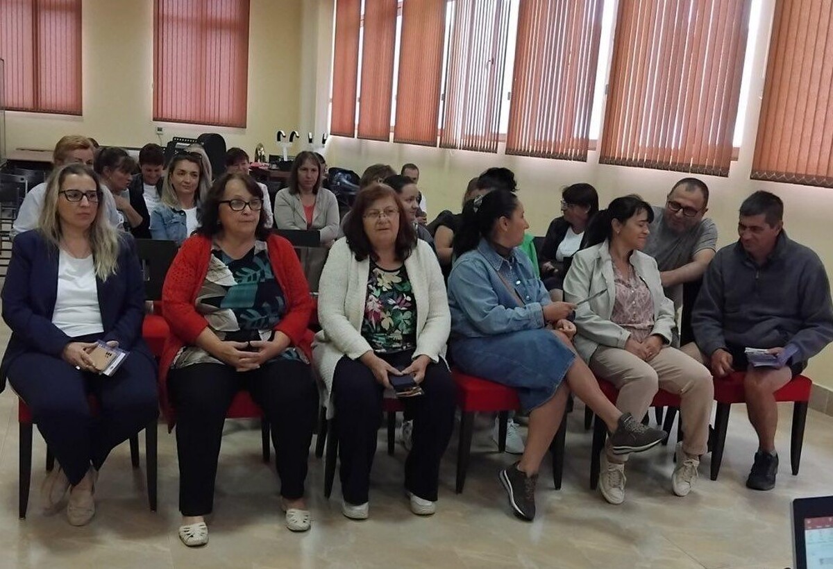 КЗП се срещна до момента с жителите на 22 населени места във връзка с въвеждането на еврото в Република България