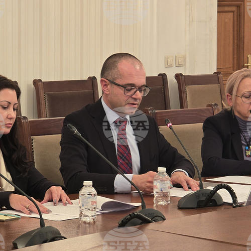 КЗП е установила 84 продукта с необосновано повишени цени след започването на проверки по закона за примане на еврото